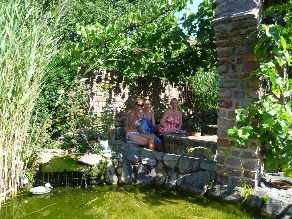 Pension-Elfi Maring-Noviand Εξωτερικό φωτογραφία